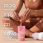 Shaker Minceur Chocolat Caramel : 20,2 g de protéines, 7,3 g de fibres et 221 calories par portion, riche en vitamines et minéraux.